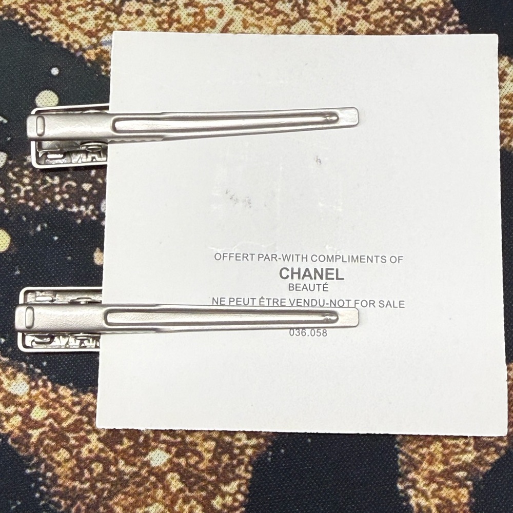 Chanel PARFUM BEAUTE GWP Silver Hair Clips - Picture 3 of 4